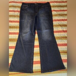 20W Terra & Sky Flare Jeans